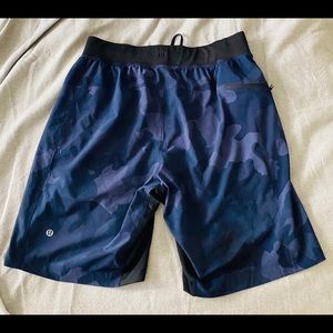 Lululemon T.H.E. 9” liner-less short.